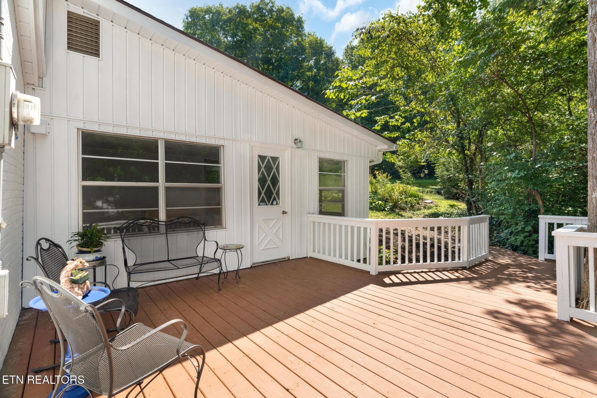 800 Brown Mountain Loop Road Knoxville, TN 37920 - Photo 32 of 45 Gorgeous New Deck