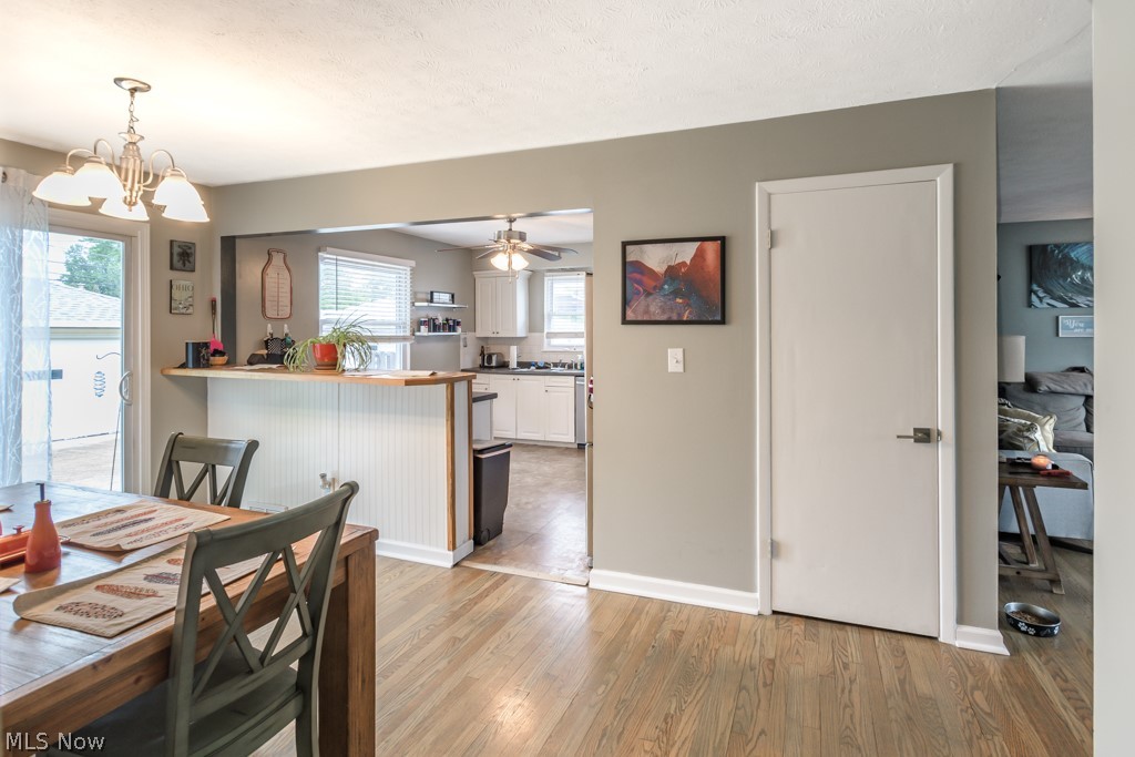 30404 Arnold Road Willowick, OH 44095 - Photo 9 of 25 Gallery Image 9