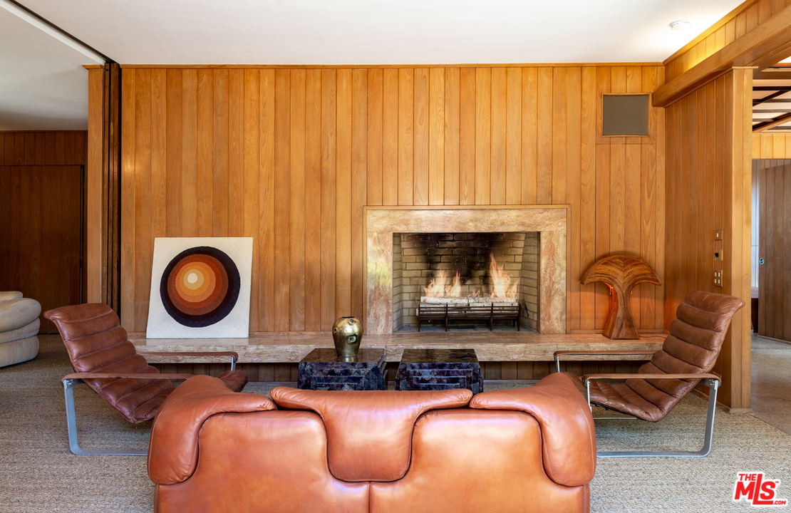 30822 Broad Beach Road Malibu, CA 90265 - Photo 10 of 24 Gallery Image 10