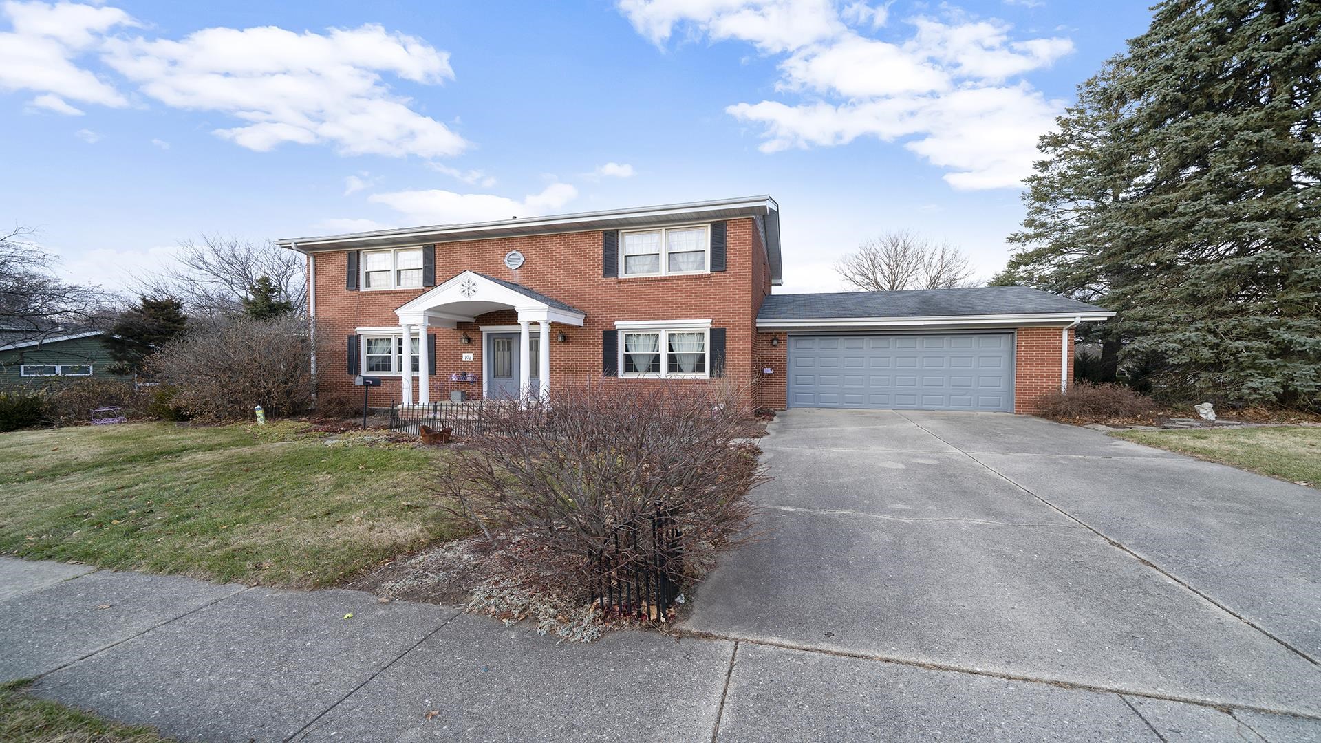 101 Ridge Drive DeKalb, IL 60115 - Photo 2 of 37 Gallery Image 2