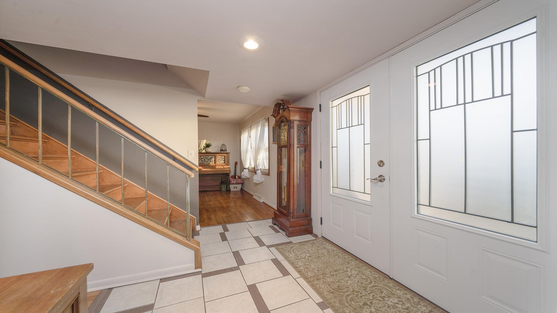 101 Ridge Drive DeKalb, IL 60115 - Photo 3 of 37 Gallery Image 3