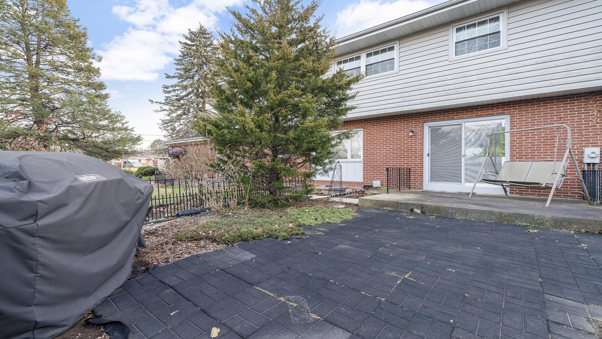 101 Ridge Drive DeKalb, IL 60115 - Photo 34 of 37 Gallery Image 34