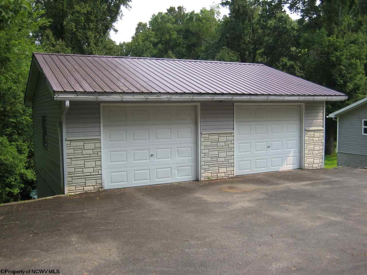 1550 Dogtown Road Reedsville, WV 26547 - Photo 2 of 20 Gallery Image 2