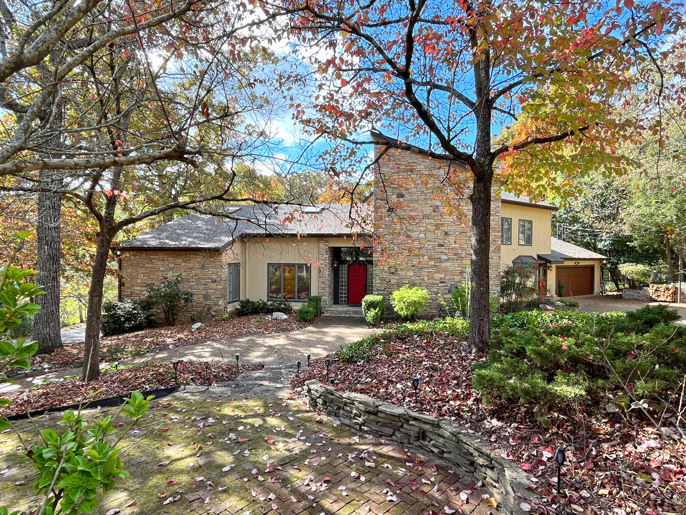 9514 Misty Mountain Road Chattanooga, TN 37421 - Photo 4 of 70 house_autumn