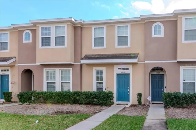 $195,000 | 8951 Walnut Gable Court, Riverview, FL 33578