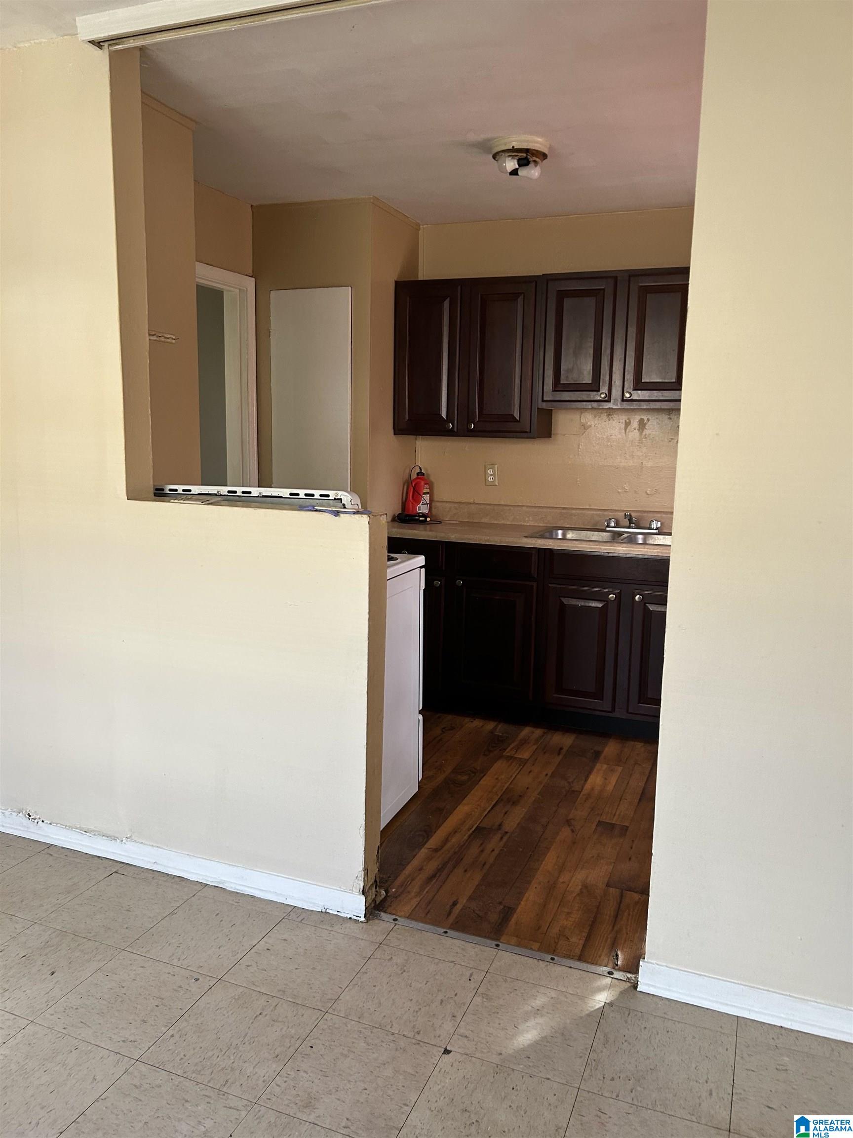 1408 16th Street Southwest Birmingham, AL 35211 - Photo 9 of 23
