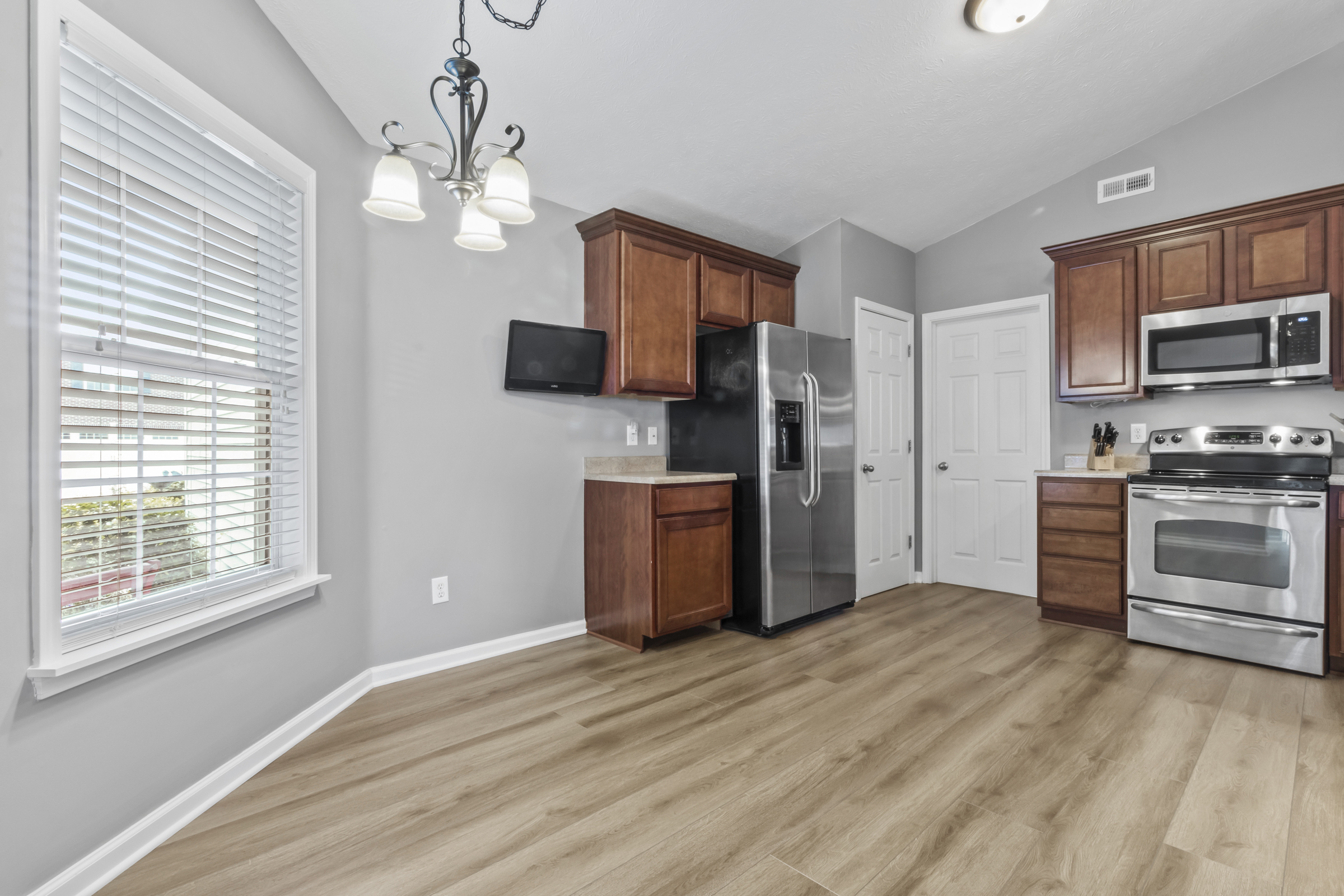 19001 Round Lake Road Noblesville, IN 46060 - Photo 14 of 43 Gallery Image 14