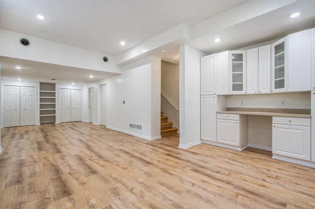 $3,600 | 5660 Versailles Avenue, Ann Arbor, MI 48103