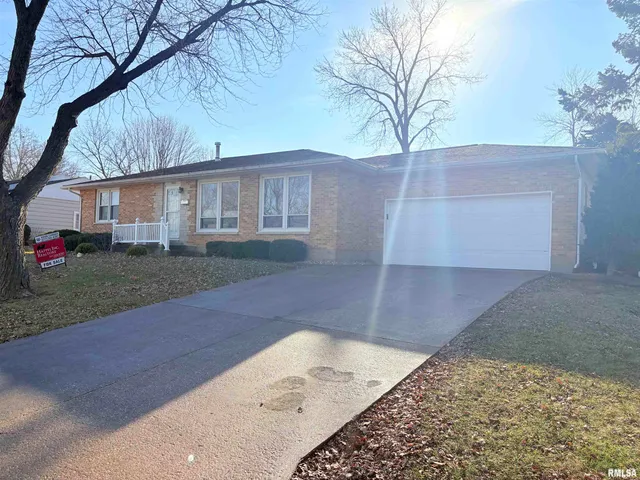 $240,000 | 3302 Lindell Avenue, Quincy, IL 62301