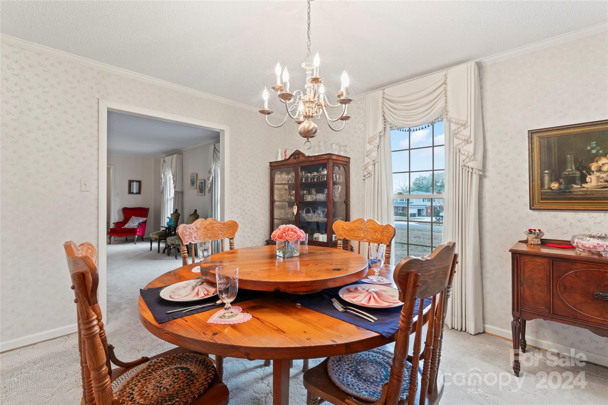 950 Arrowhead Drive Rock Hill, SC 29730 - Photo 12 of 38 a view of a dining room with furniture