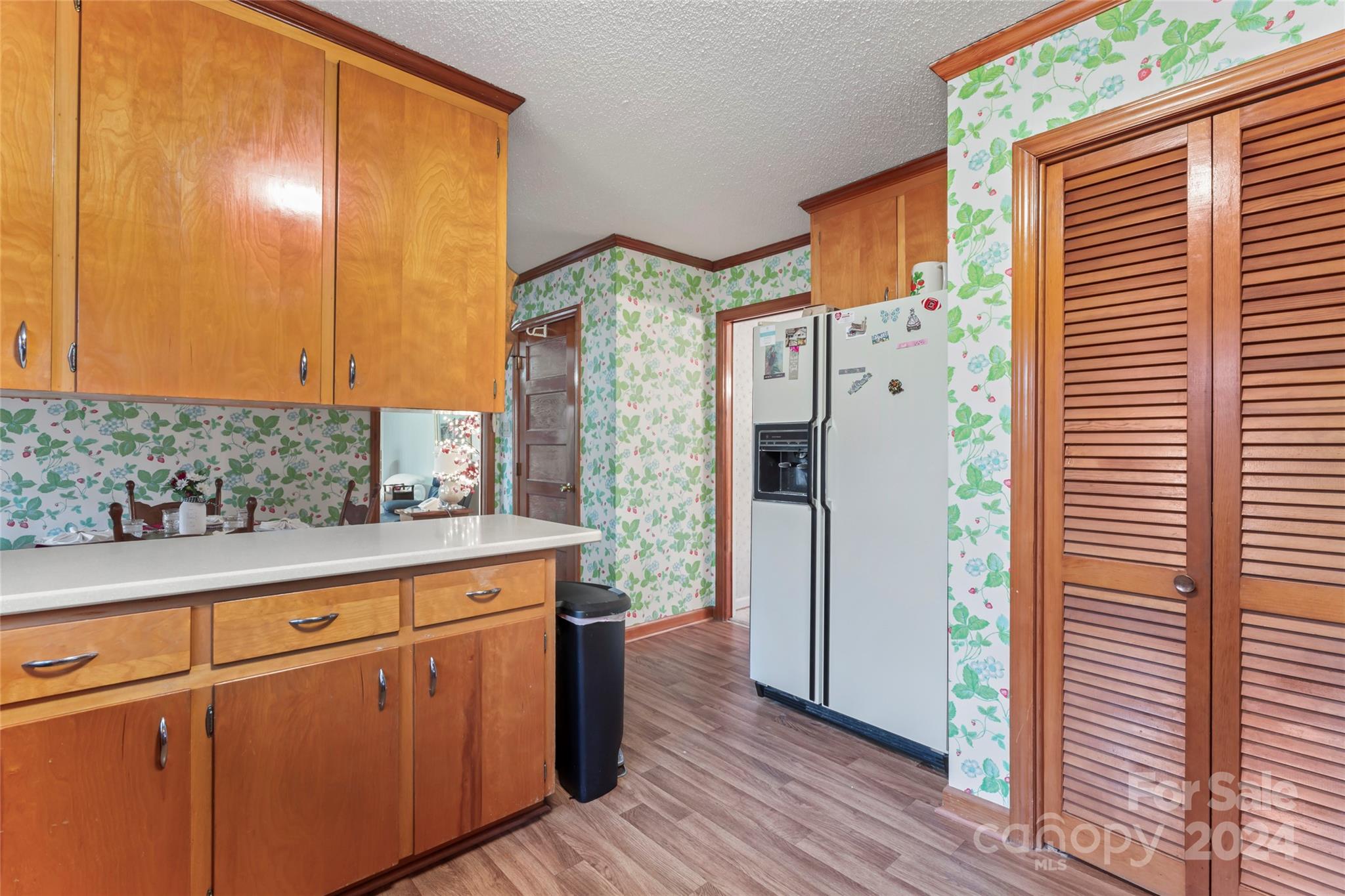 950 Arrowhead Drive Rock Hill, SC 29730 - Photo 5 of 38 a kitchen with stainless steel appliances granite countertop a refrigerator and a sink