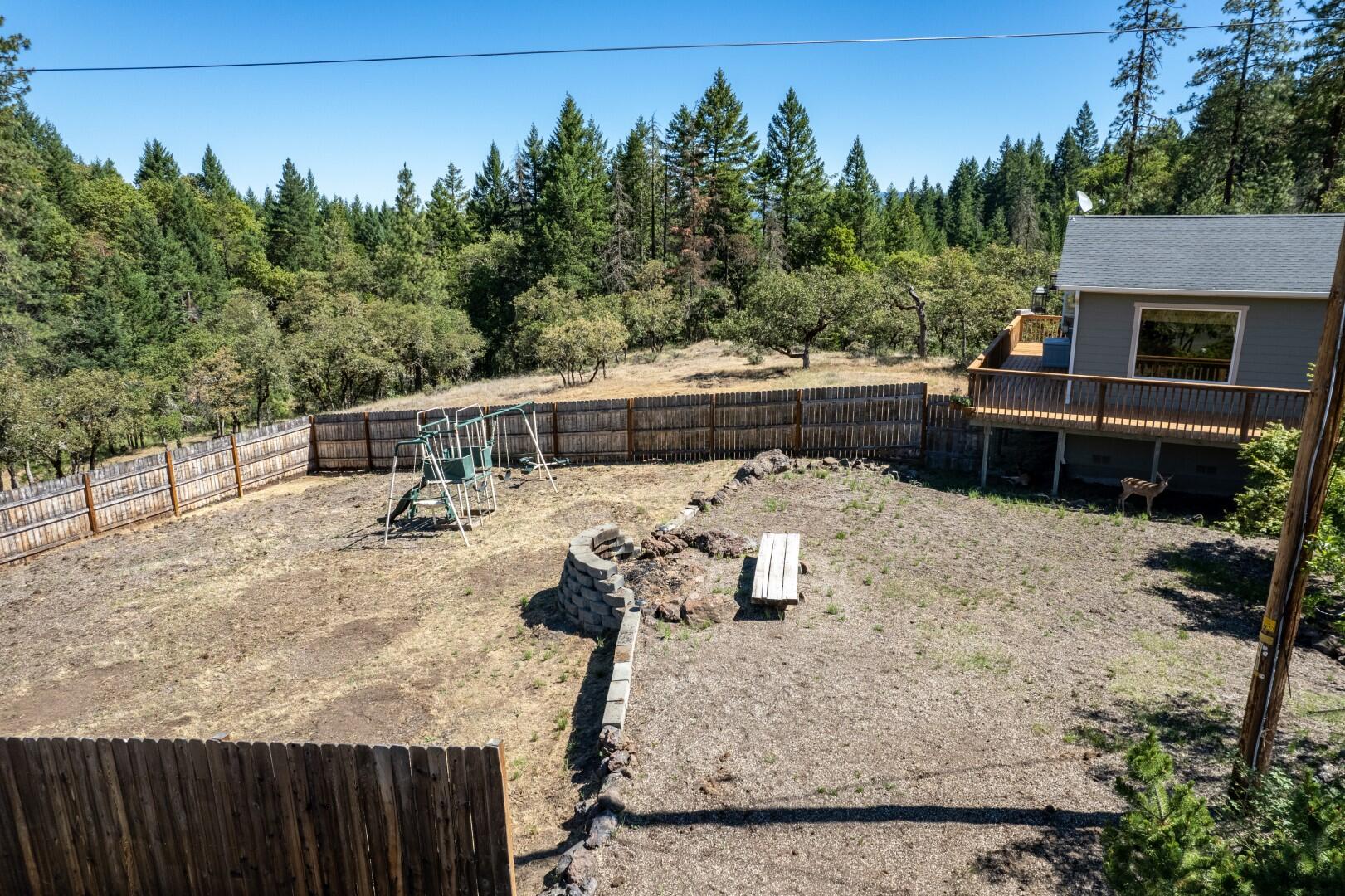 3441 North Obenchain Road Eagle Point, OR 97524 - Photo 33 of 36 35