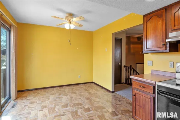 $170,000 | 7 Centennial, Franklin, IL 62638