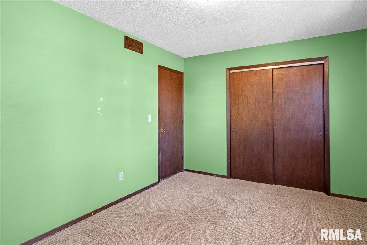 7 Centennial Franklin, IL 62638 - Photo 18 of 37