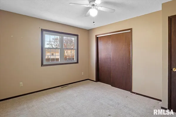 $170,000 | 7 Centennial, Franklin, IL 62638