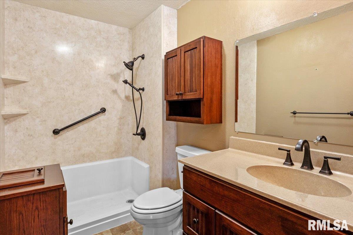 7 Centennial Franklin, IL 62638 - Photo 22 of 37