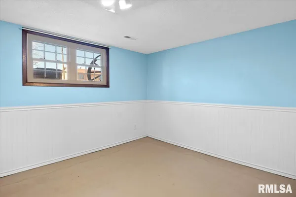 $170,000 | 7 Centennial, Franklin, IL 62638
