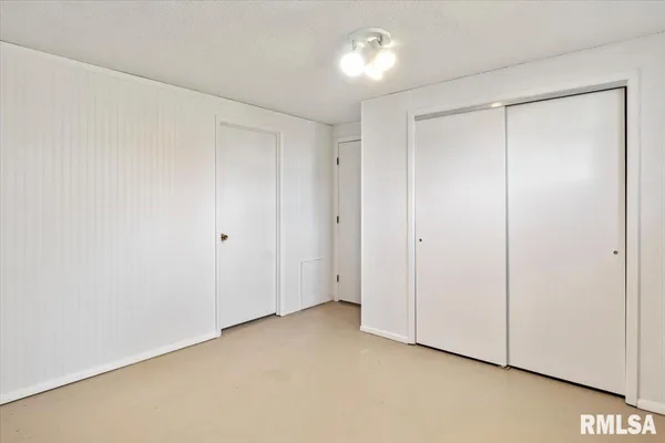 $170,000 | 7 Centennial, Franklin, IL 62638