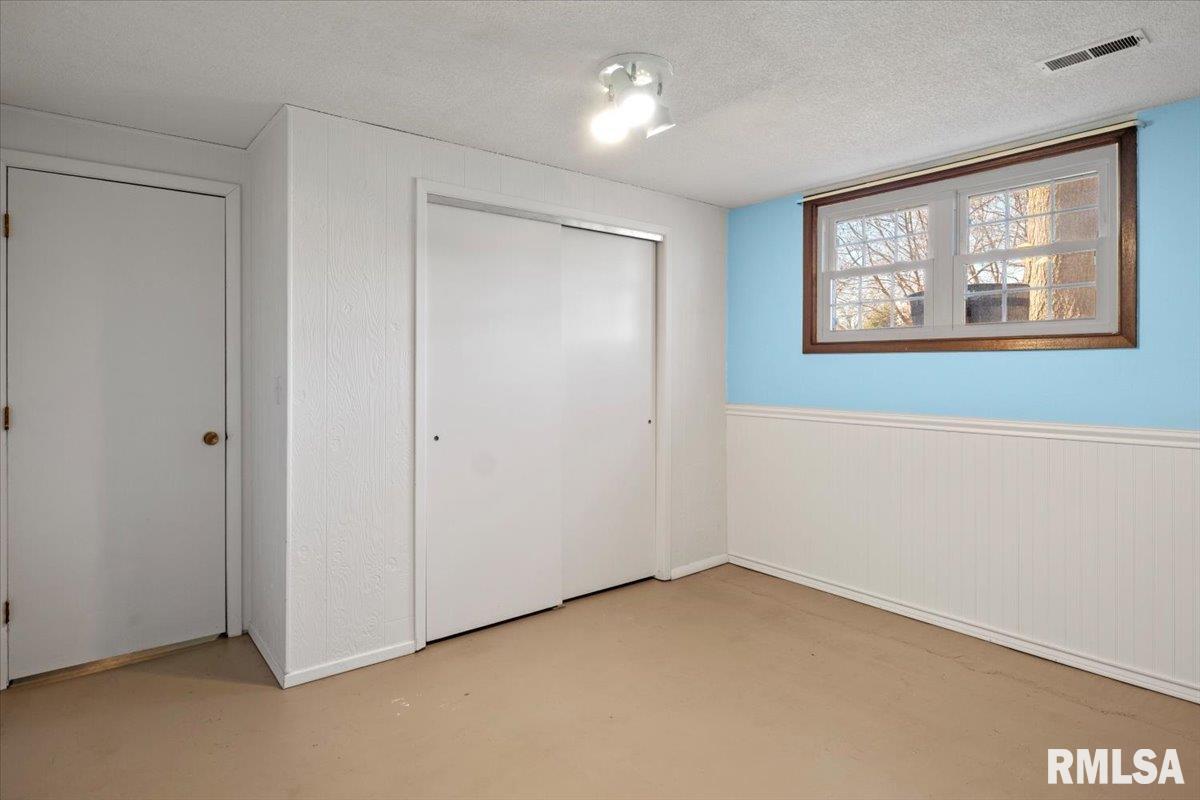 7 Centennial Franklin, IL 62638 - Photo 29 of 37