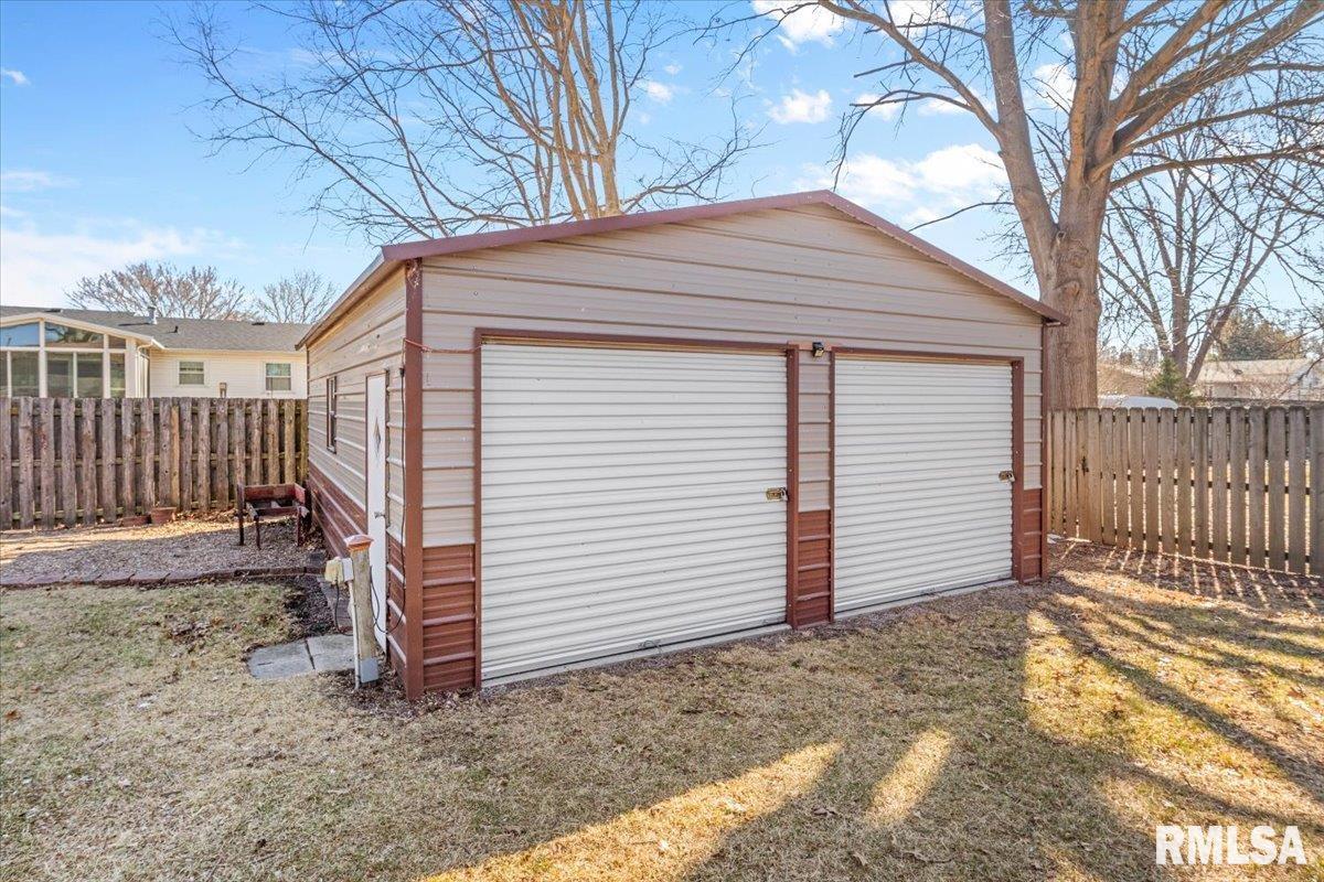 7 Centennial Franklin, IL 62638 - Photo 33 of 37