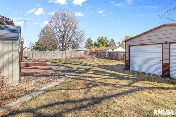 $170,000 | 7 Centennial, Franklin, IL 62638