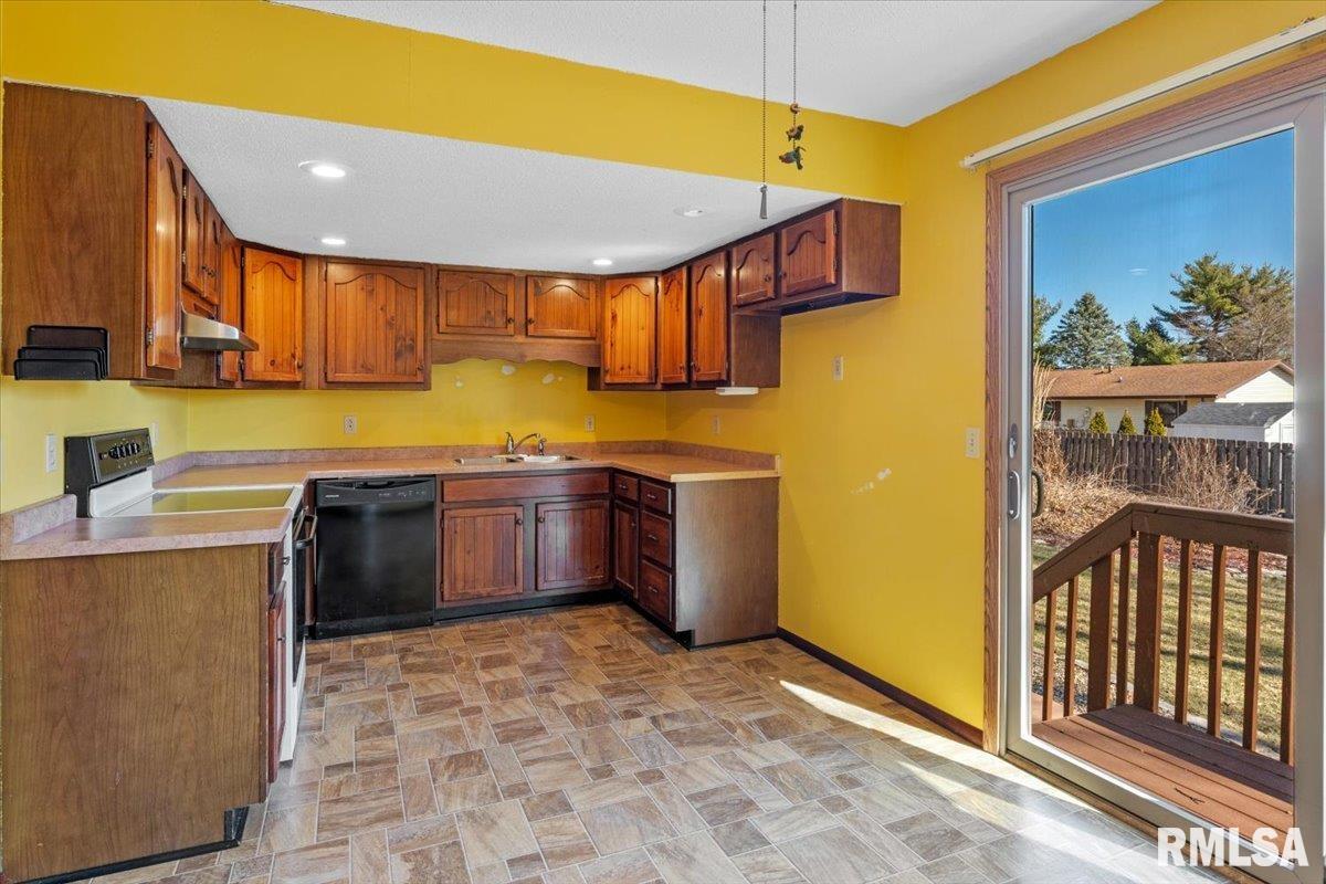 7 Centennial Franklin, IL 62638 - Photo 10 of 37