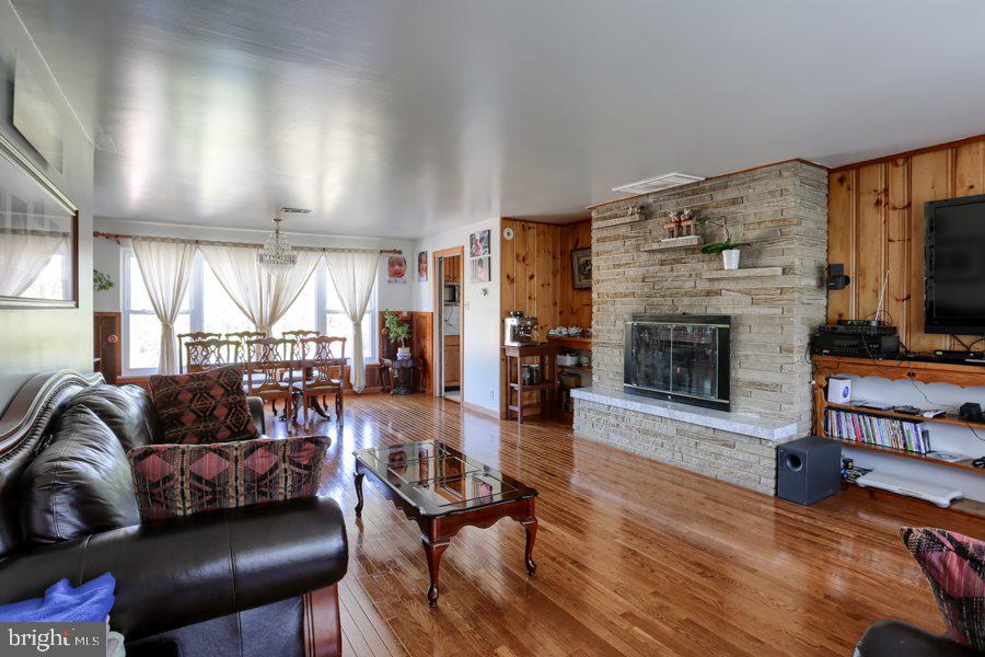 3610 Ridgeway Road Harrisburg, PA 17109 - Photo 5 of 23 Gallery Image 5