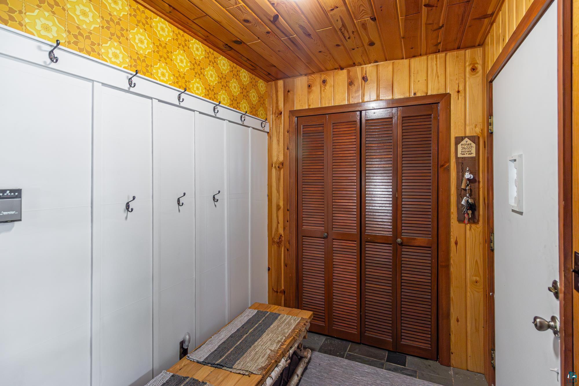 14108 Fall Lake Road Ely, MN 55731 - Photo 6 of 93