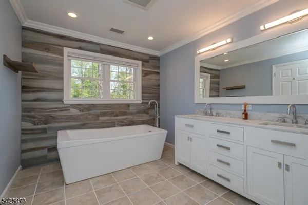 $5,800 | 170 Madison Avenue, Unit 4, Morristown, NJ 07960