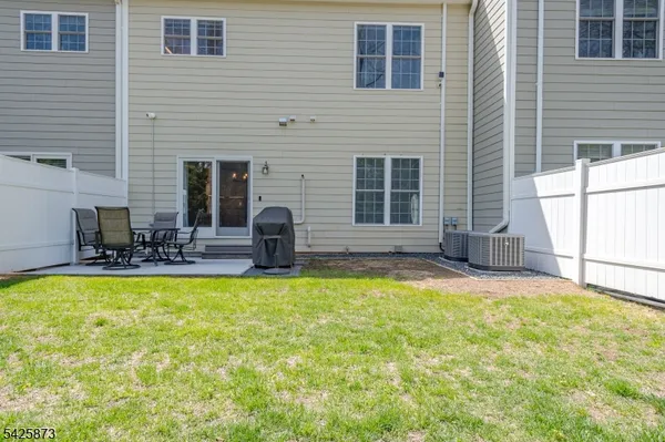 $5,800 | 170 Madison Avenue, Unit 4, Morristown, NJ 07960