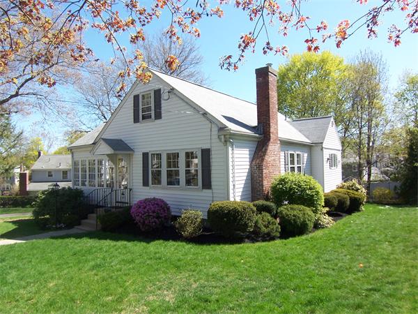 61 Pillon Road Milton, MA 02186 - Photo 2 of 29 Gallery Image 2