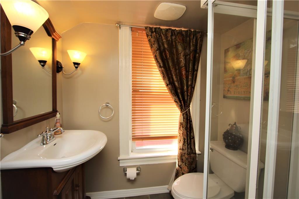 3220 Mary Street Pittsburgh, PA 15203 - Photo 21 of 24