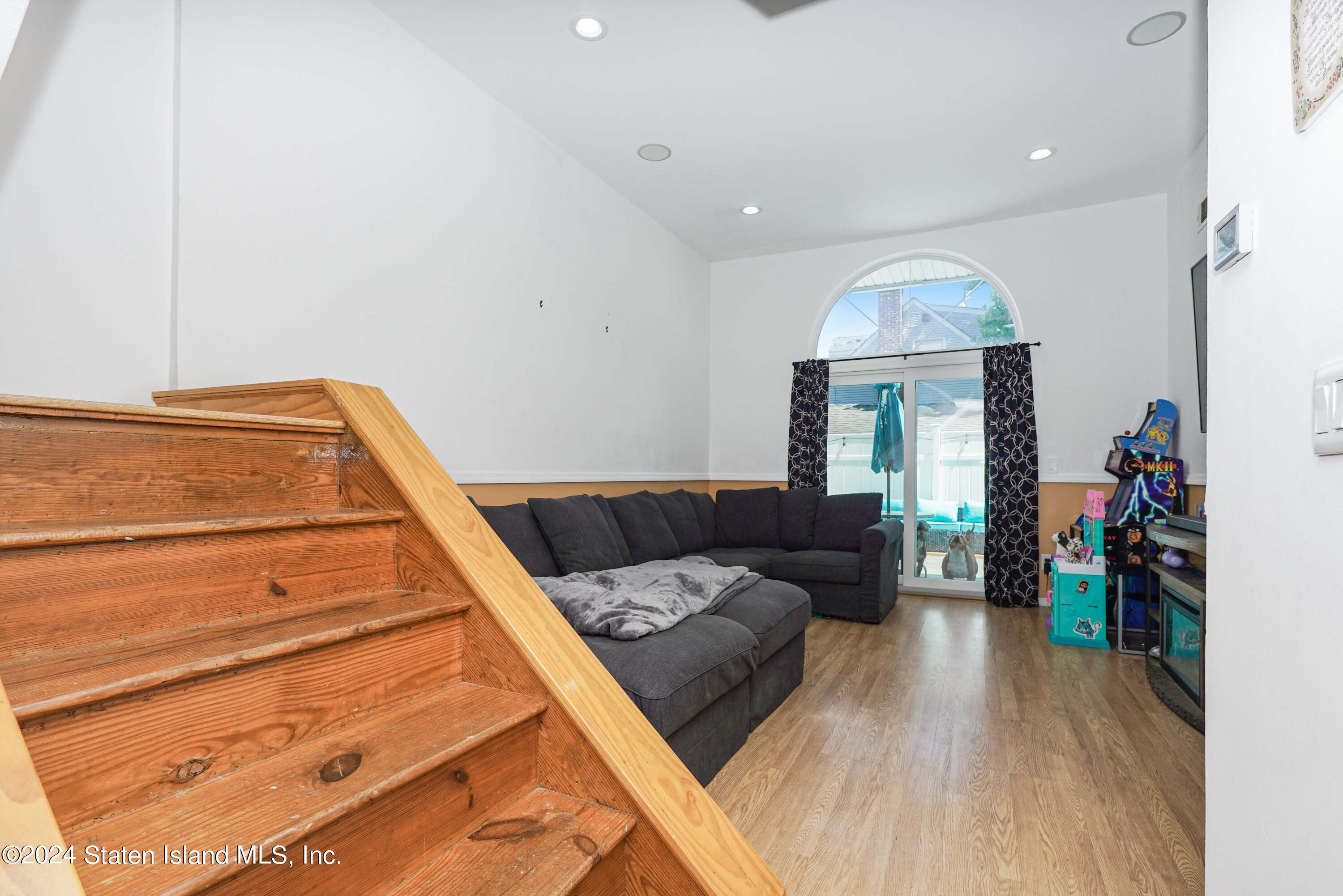 334 Arthur Kill Road Staten Island, NY 10308 - Photo 14 of 27 Photo Jul 11 2024, 3 01 16 AM