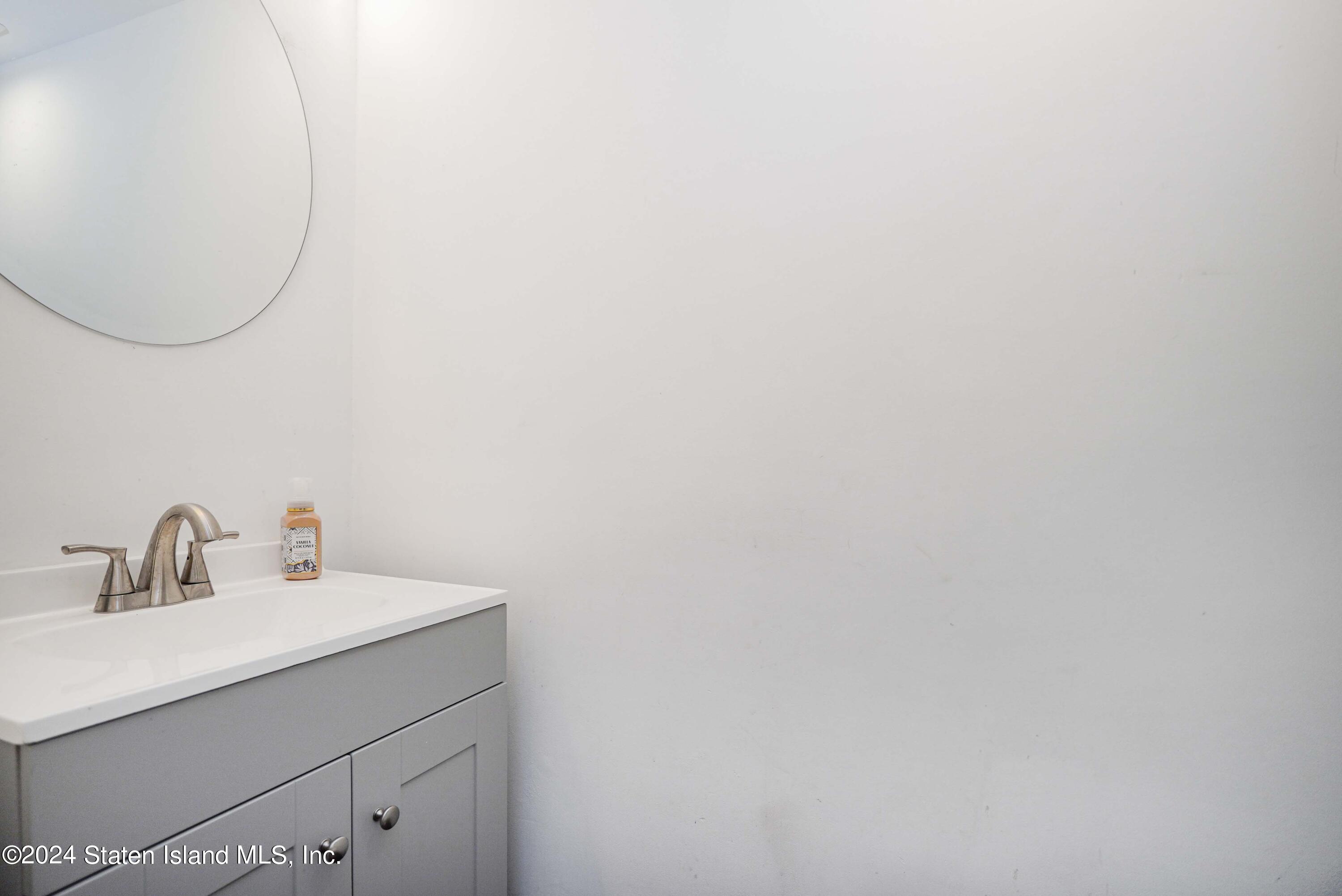 334 Arthur Kill Road Staten Island, NY 10308 - Photo 9 of 27 Photo Jul 11 2024, 3 00 06 AM