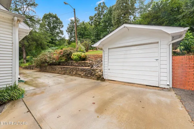 $279,000 | 618 Oak Street, Athens, TN 37303