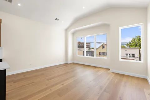 $1,250,000 | 79 East 23rd Street, Bayonne, NJ 07002