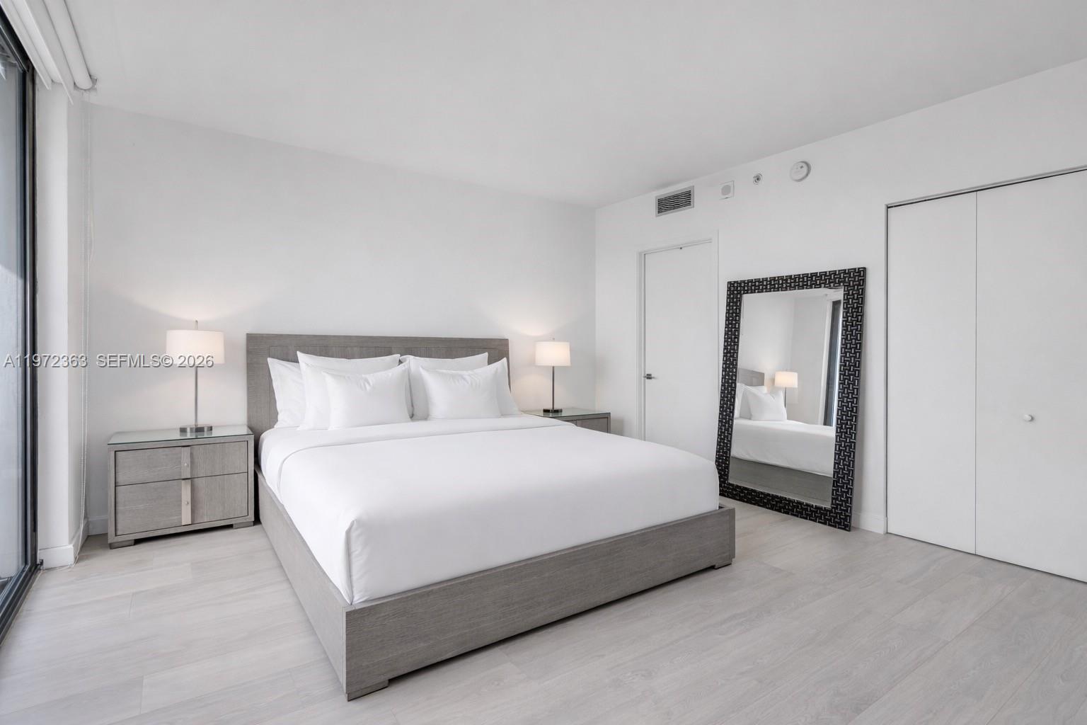 55 Southwest 9th Street, Unit 3703 Miami, FL 33130 - Photo 12 of 38