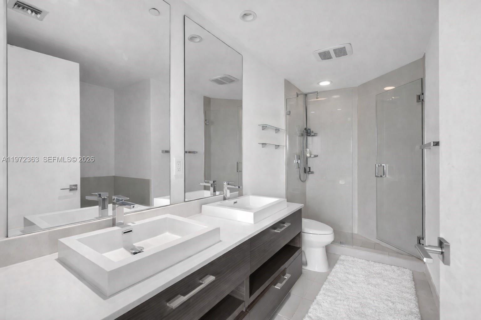 55 Southwest 9th Street, Unit 3703 Miami, FL 33130 - Photo 13 of 38