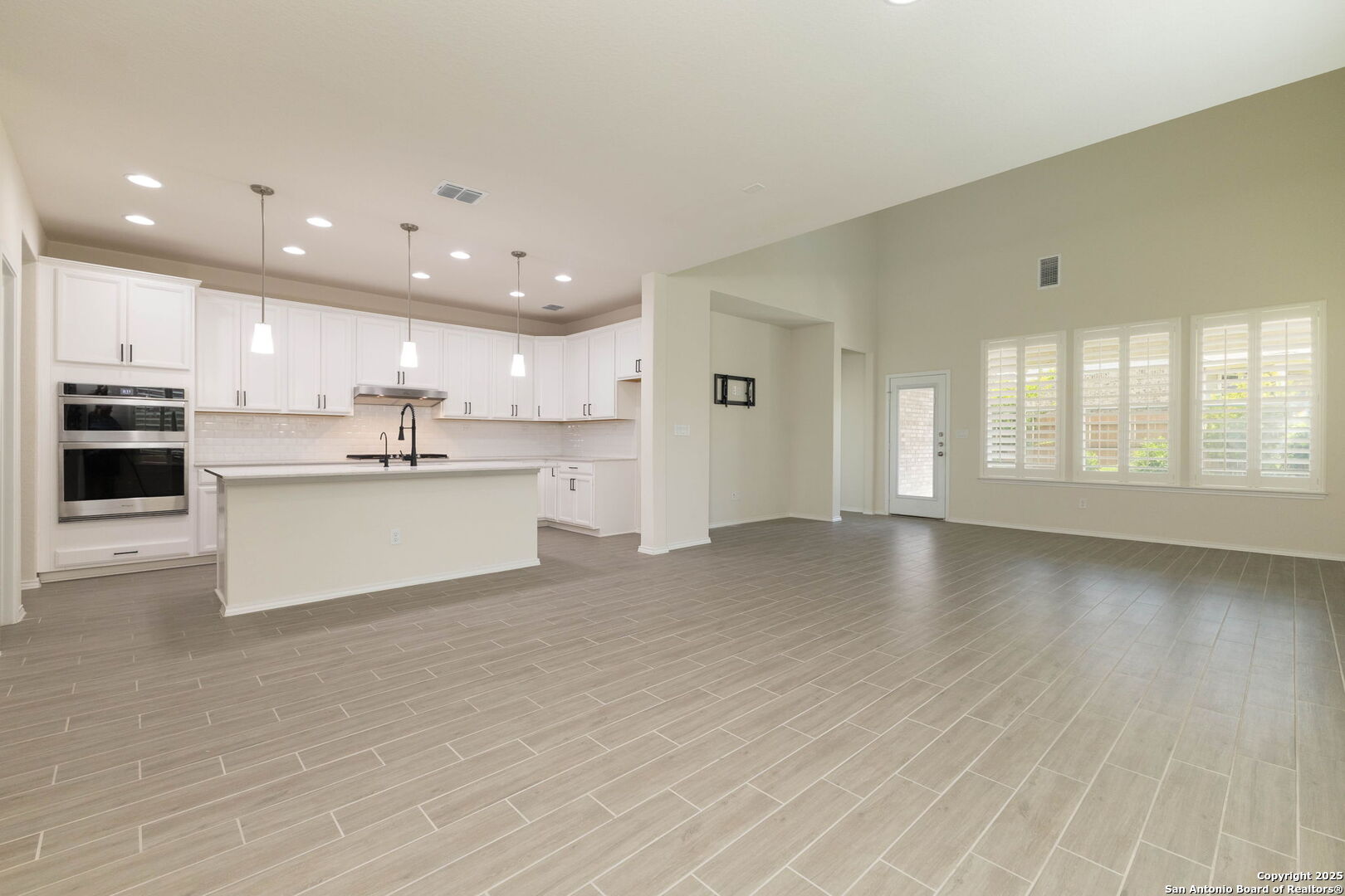 353 Aberdeen Boerne, TX 78015 - Photo 11 of 36 a view of kitchen with kitchen island and stainless steel appliances