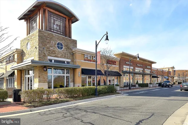 $330,000 | 4490 Market Commons Drive, Unit 312, Fairfax, VA 22033