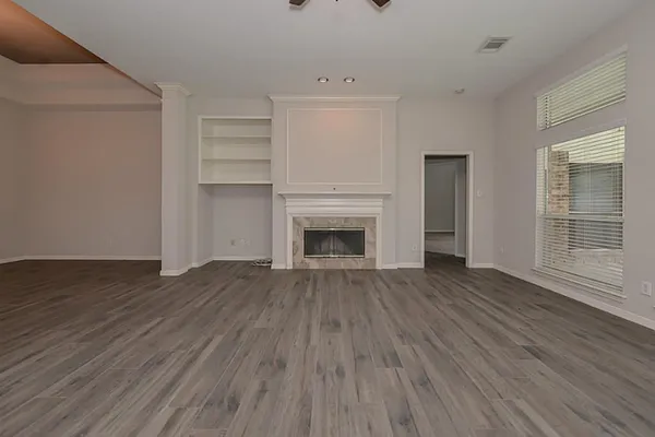 $3,700 | 2387 Marina View Way, League City, TX 77573