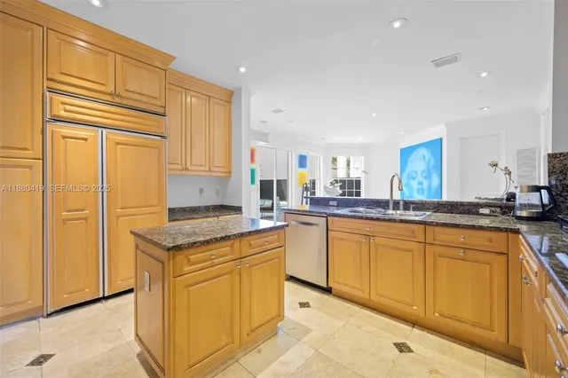 $13,500 | 19460 39th Court, Unit 19460, Sunny Isles Beach, FL 33160