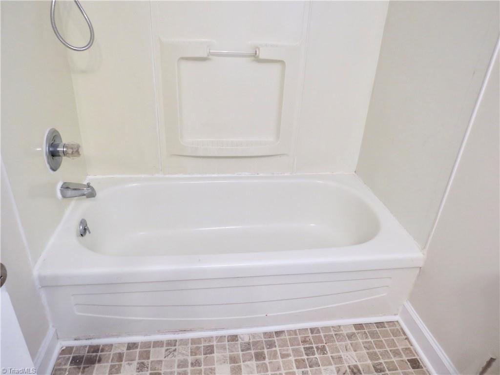 123 Periwinkle Road Eden, NC 27288 - Photo 11 of 13 Gallery Image 11