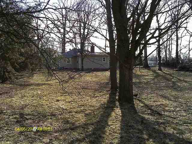 618 South Hadley Road Fort Wayne, IN 46804 - Photo 5 of 15