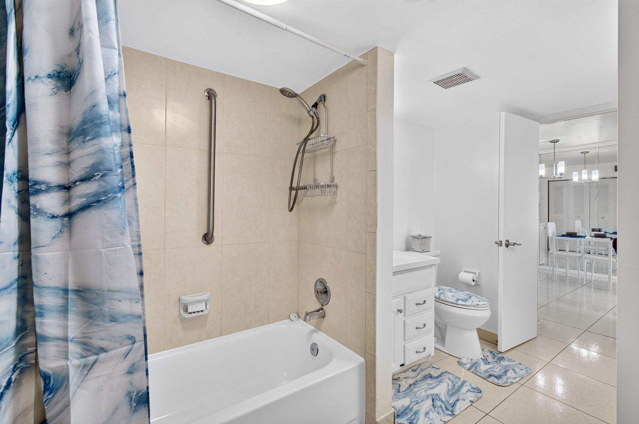 550 Southwest 2nd Avenue, Unit 125 Boca Raton, FL 33432 - Photo 41 of 51 Body Support Bar