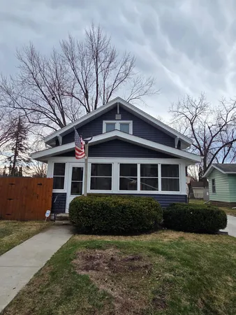 $375,000 | 2040 Stillwater Avenue East, St. Paul, MN 55119
