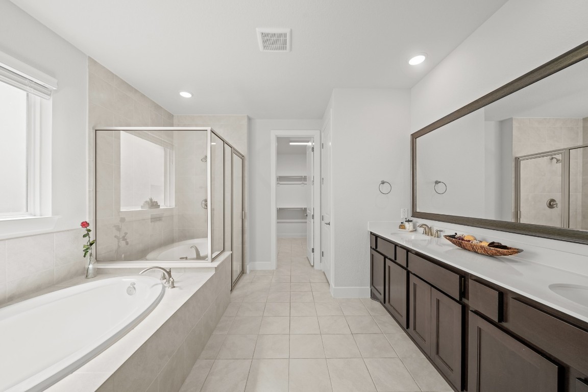 4702 Llano Loop Sugar Land, TX 77479 - Photo 17 of 50