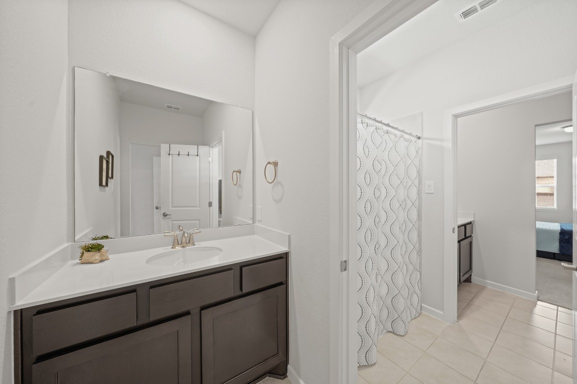 4702 Llano Loop Sugar Land, TX 77479 - Photo 29 of 50