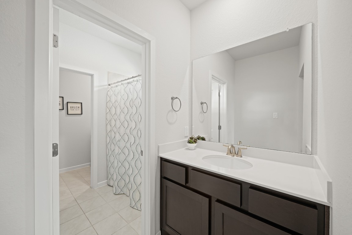 4702 Llano Loop Sugar Land, TX 77479 - Photo 32 of 50