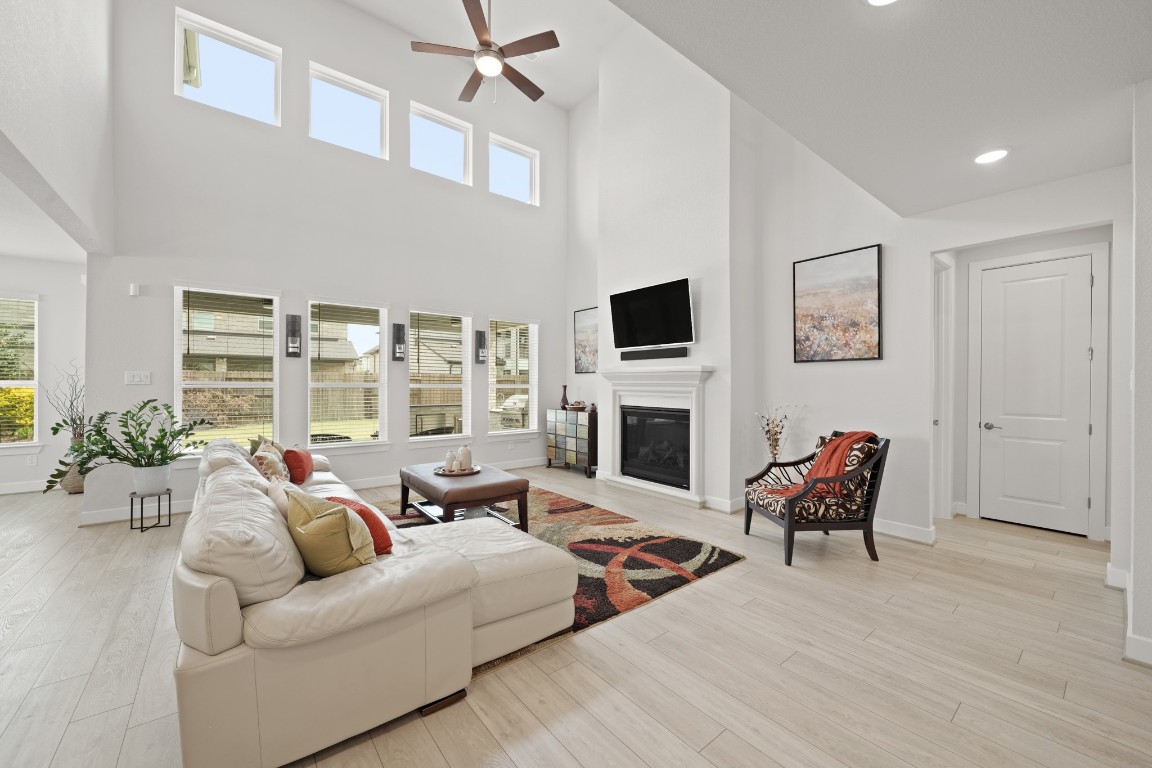 4702 Llano Loop Sugar Land, TX 77479 - Photo 6 of 50